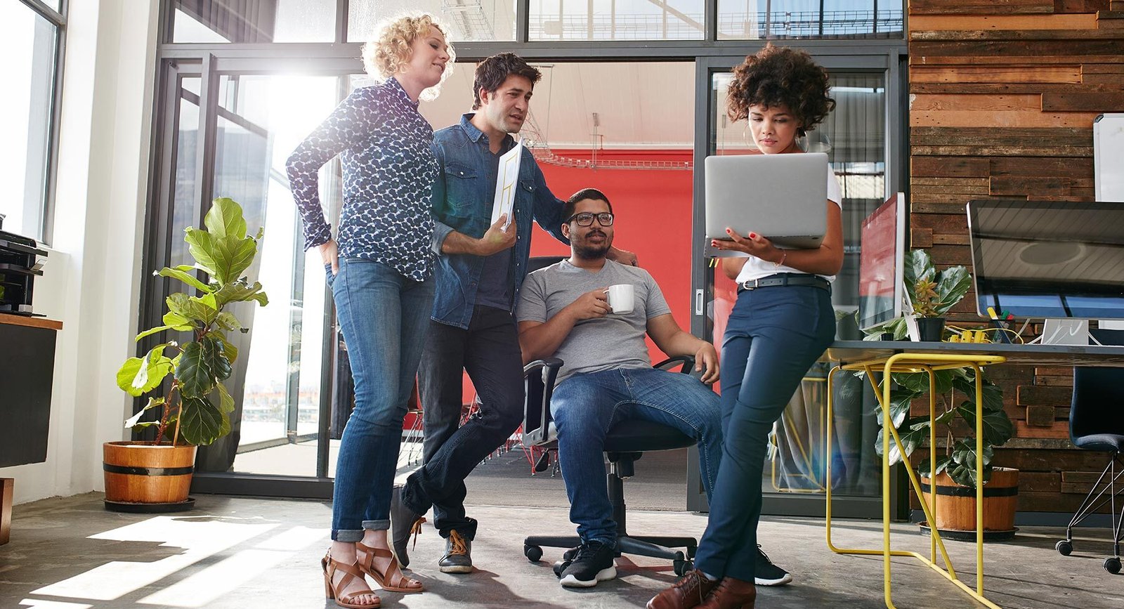 multiracial group of designers meeting in modern o pdkdt2p.jpg